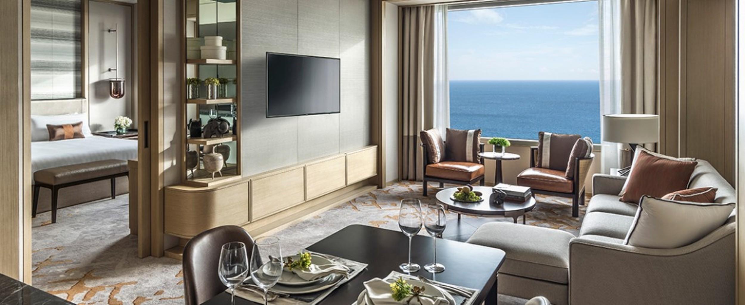 Shangri-la Hotel 5*