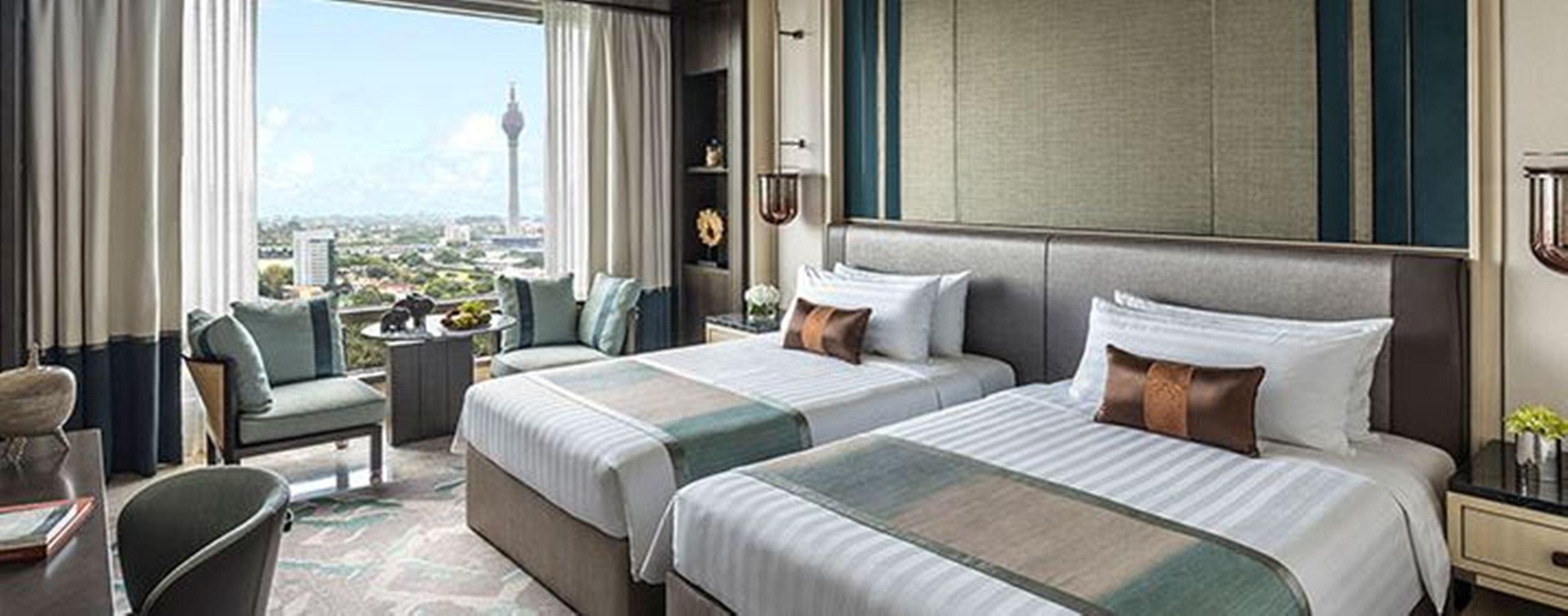 Shangri-la Hotel 5*
