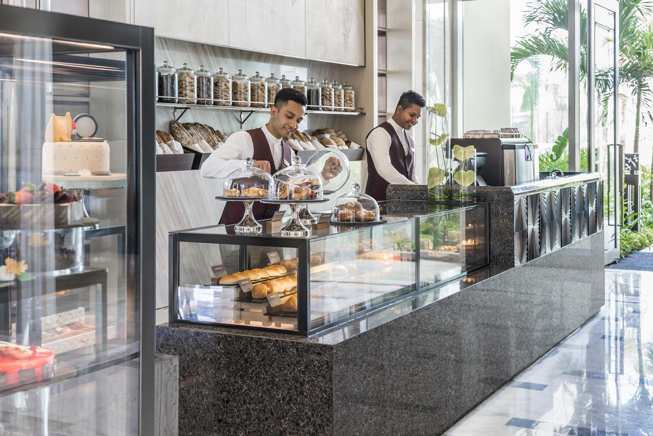 Hotel Shangri-la
