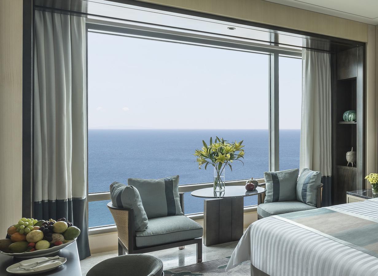 Shangri-la Hotel 5*
